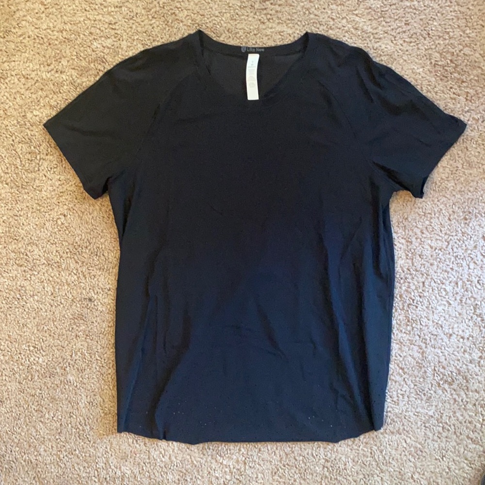 Lulu lemon black short sleeve shirt with split back
